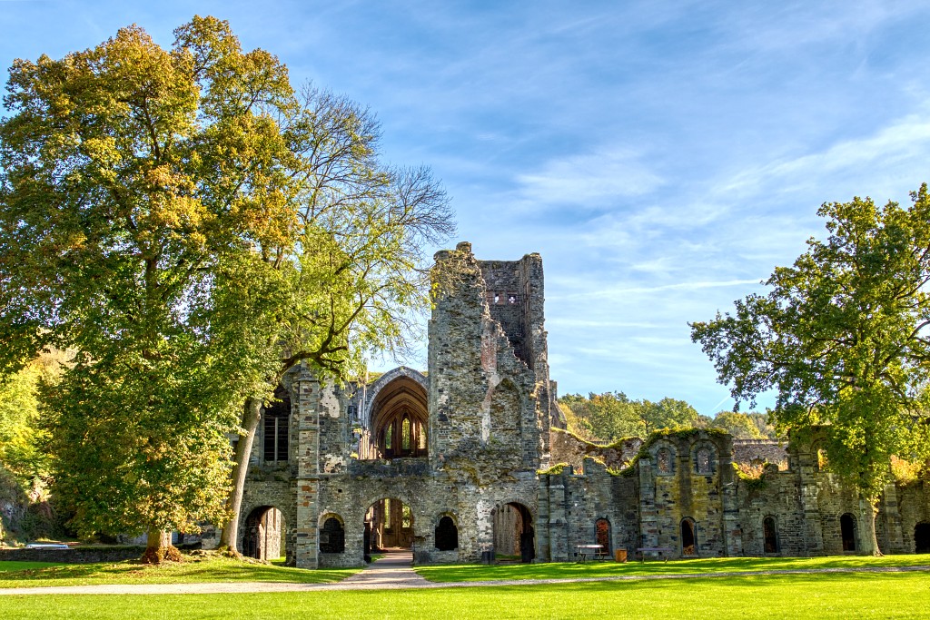 HDR Abbaye Villers-la-Ville villers la ville kerk eglise kerkfotografie religie religion bedevaart rooms katholiek kathedraal pelgrimage cathedrale klooster basiliek basilique
